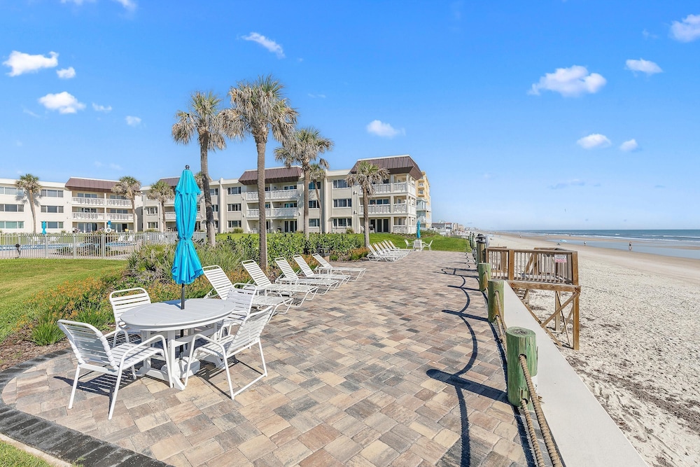 Chateau by the Sea 34B