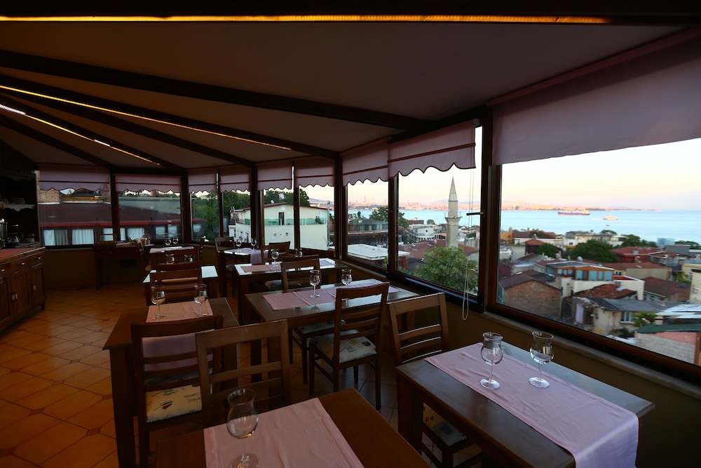 Emine Sultan Otel - Image 17