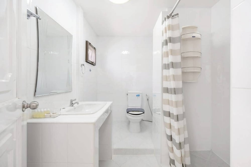 Greta Villa Nakluea 18