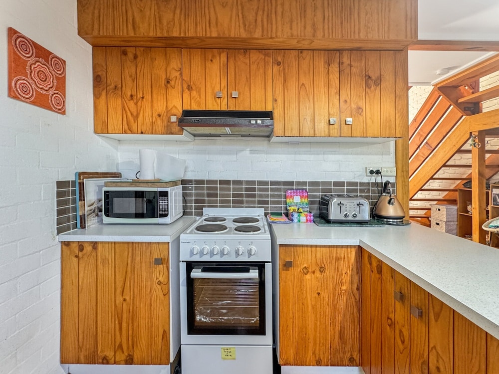 'broulee Break' -2-bed Beach House With Games Room