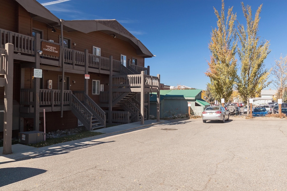 Breckenridge Alpine 203 Condo close to lift by RedAwning