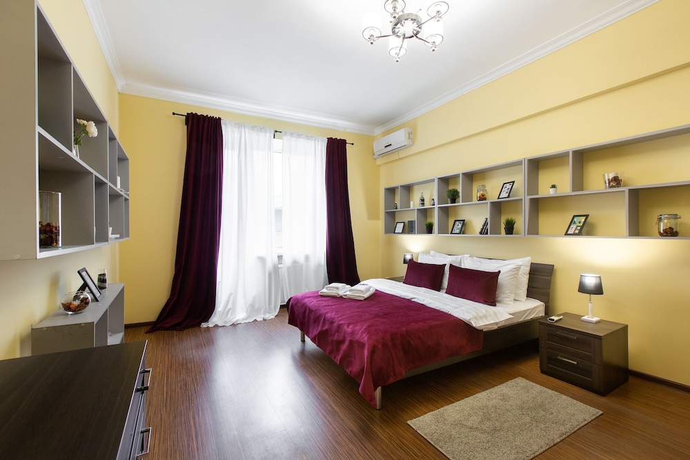 GoodAps Kutuzovskiy prospect 3 rooms