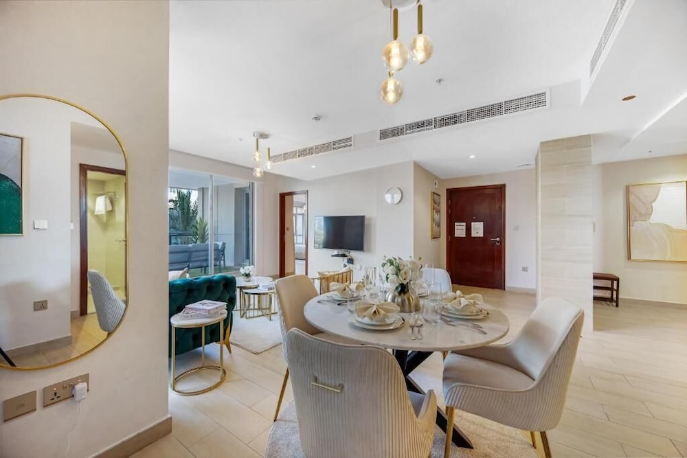 Durrani Homes - Azure 2BR with Burj Khalifa and Fountain View
