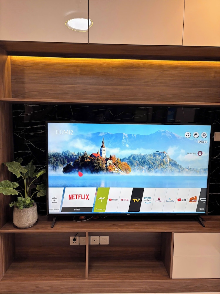 Serenity Serviced Apartments-Landmark 81