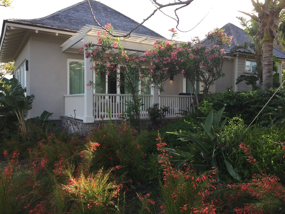 2 Bedroom Bungalow-Style Villa