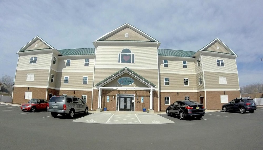 The Acorn Suites
