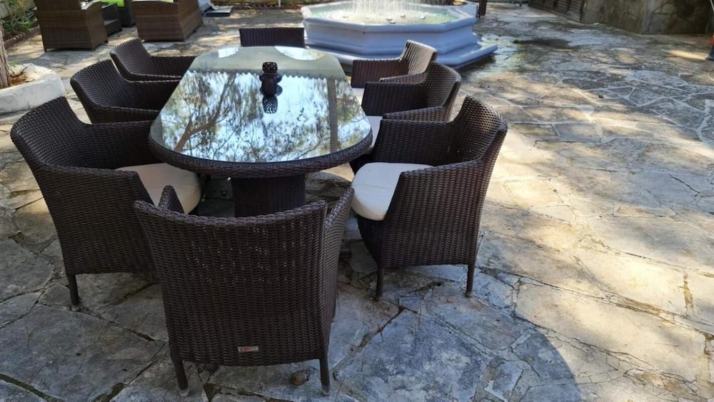 Charming Villa in Moniatis, Cyprus - Private Pool & Garden