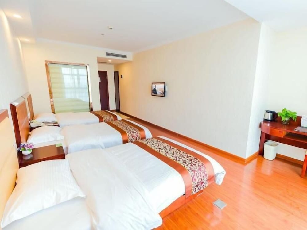 GreenTreeInn JiaDing F1Circuit FangTai HardwareMarket Hotel