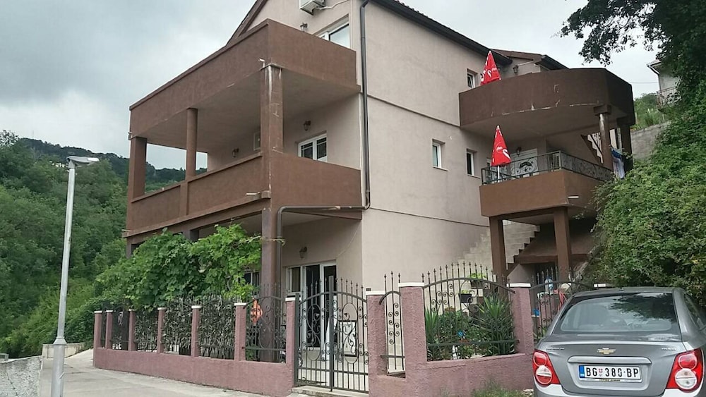 Hotel Villa Lav Costa S - Image 1