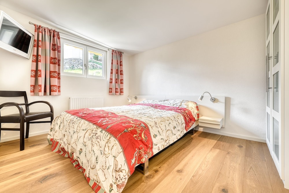 Ferienwohnung Zentral mit Panorama-sonnenterrasse