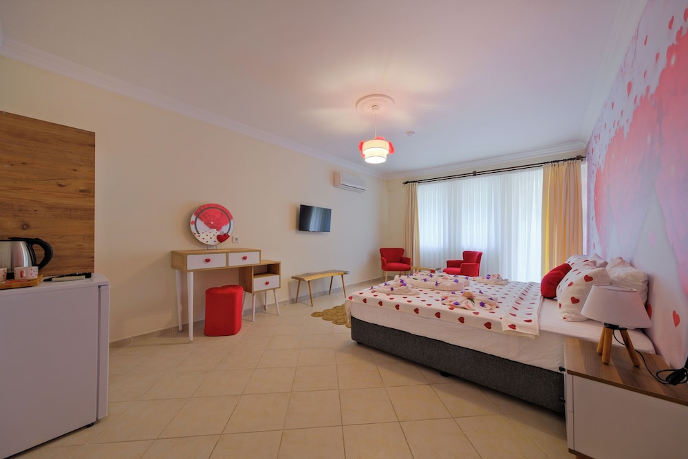 Larimar Suite Otel - Image 69