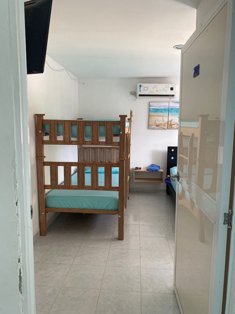 Hostal ISABELLA