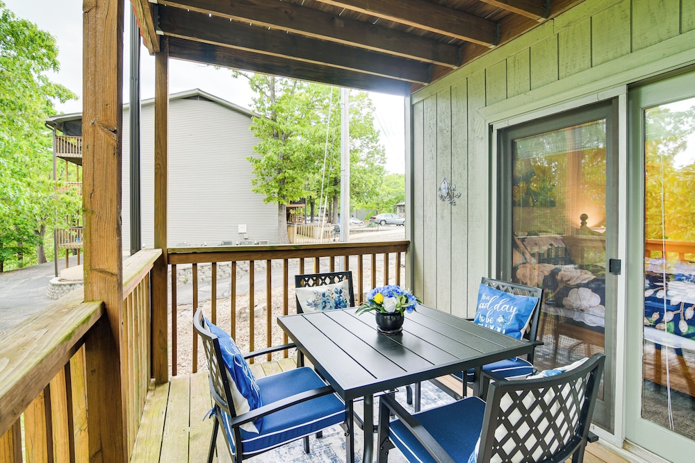 2 Mi to Silver Dollar City: Inviting Family Escape