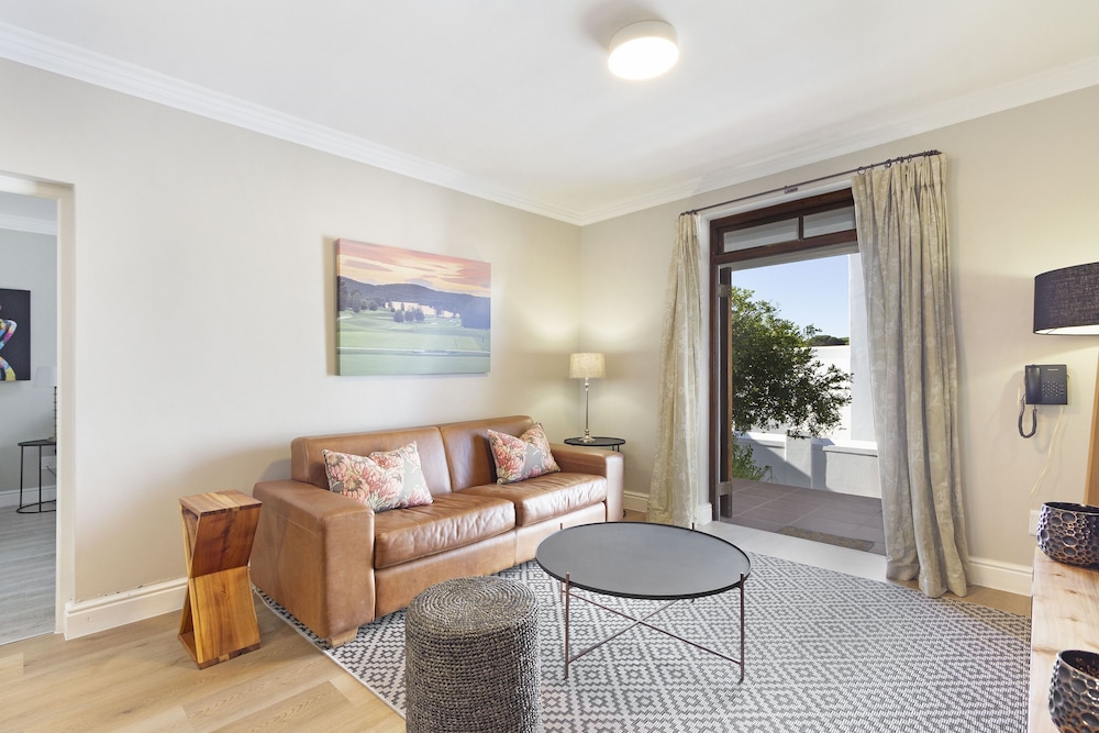 Winelands Golf Lodges at De Zalze