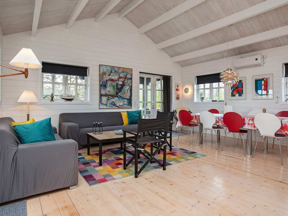 6 Person Holiday Home in Vaeggerlose