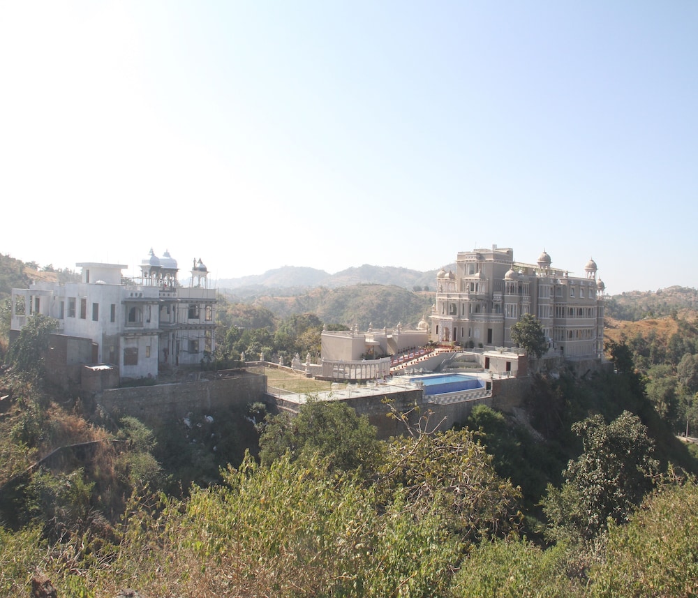 Renest Kumbhalgarh Resort LLP view 5