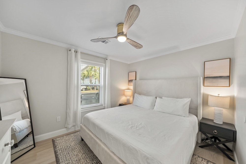 Beachside Villas 811