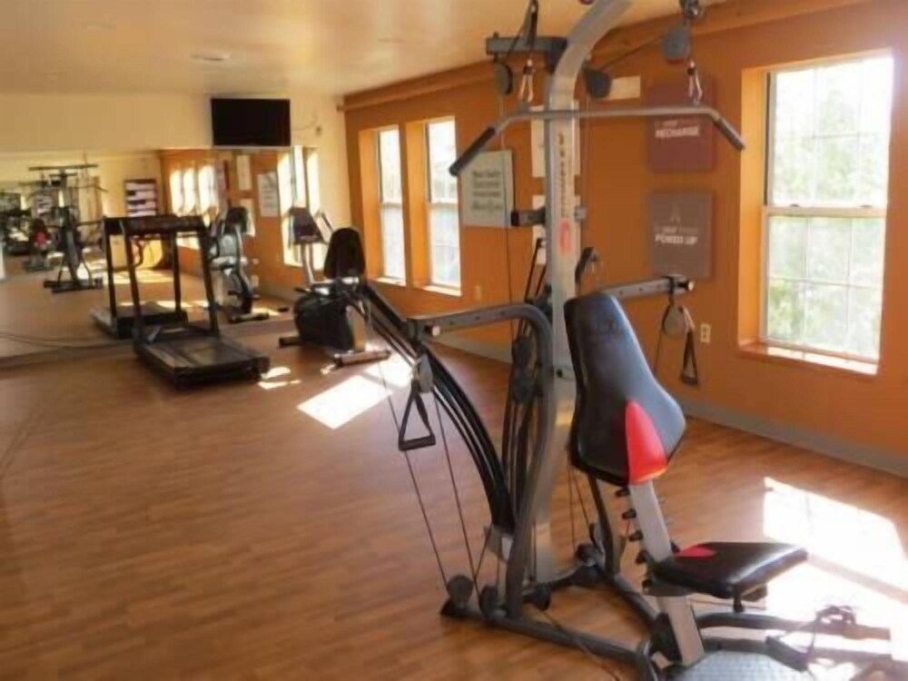 Crown Choice Inn & Suites Lakeview & Waterpark