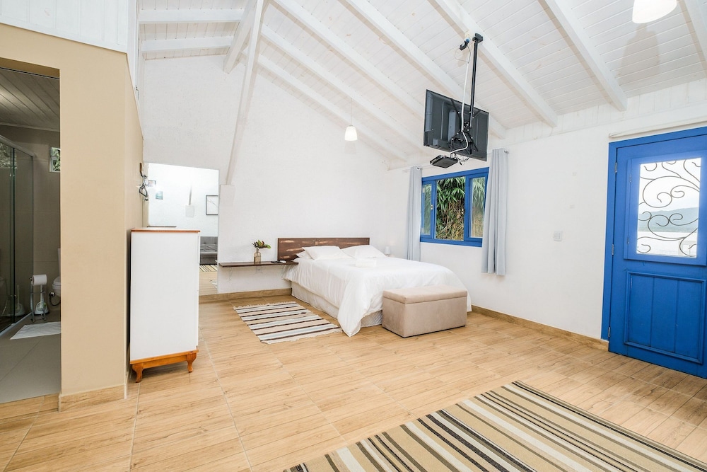 Charming Studio Edge of Lagoa da Conceicao Jhg1733