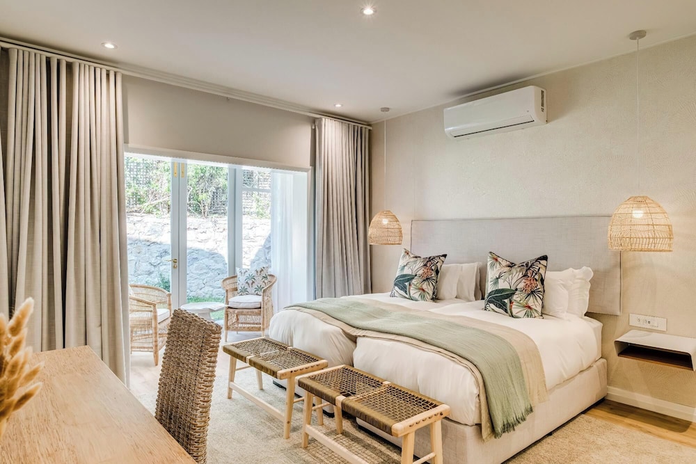 6bed Villa by Camps Bay Beach Seven the Drive