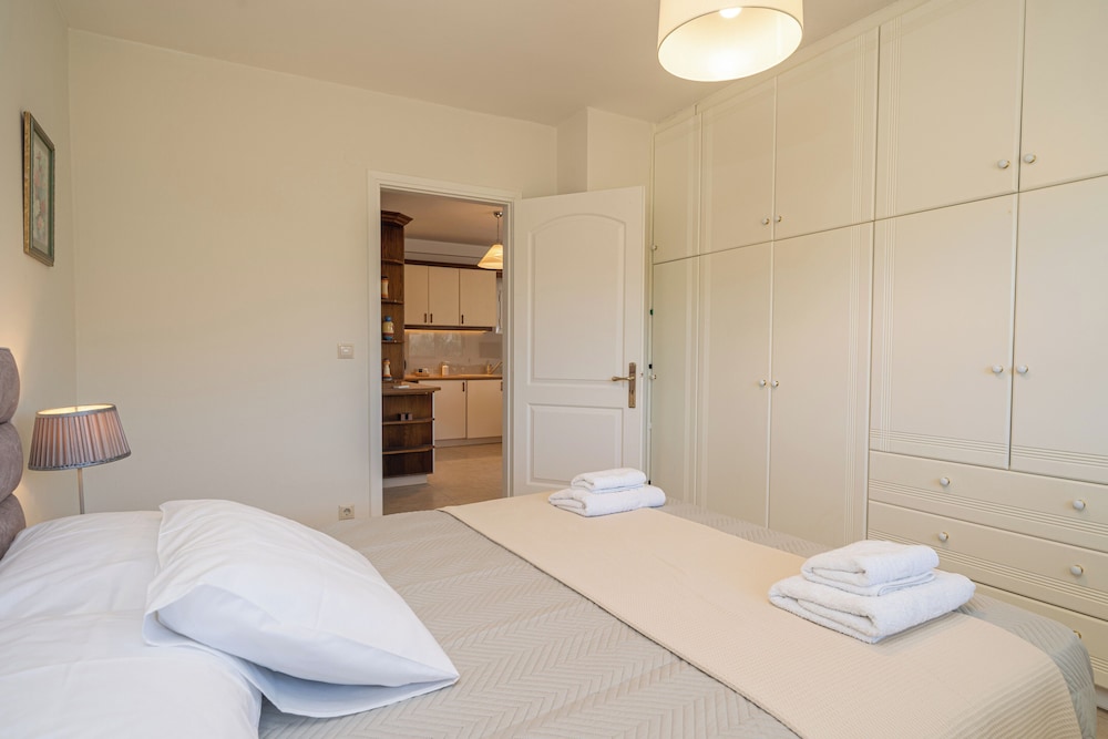 Sandoa Residence