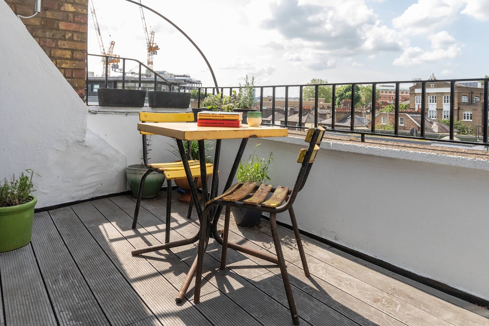 Lyme Terrace by Onefinestay