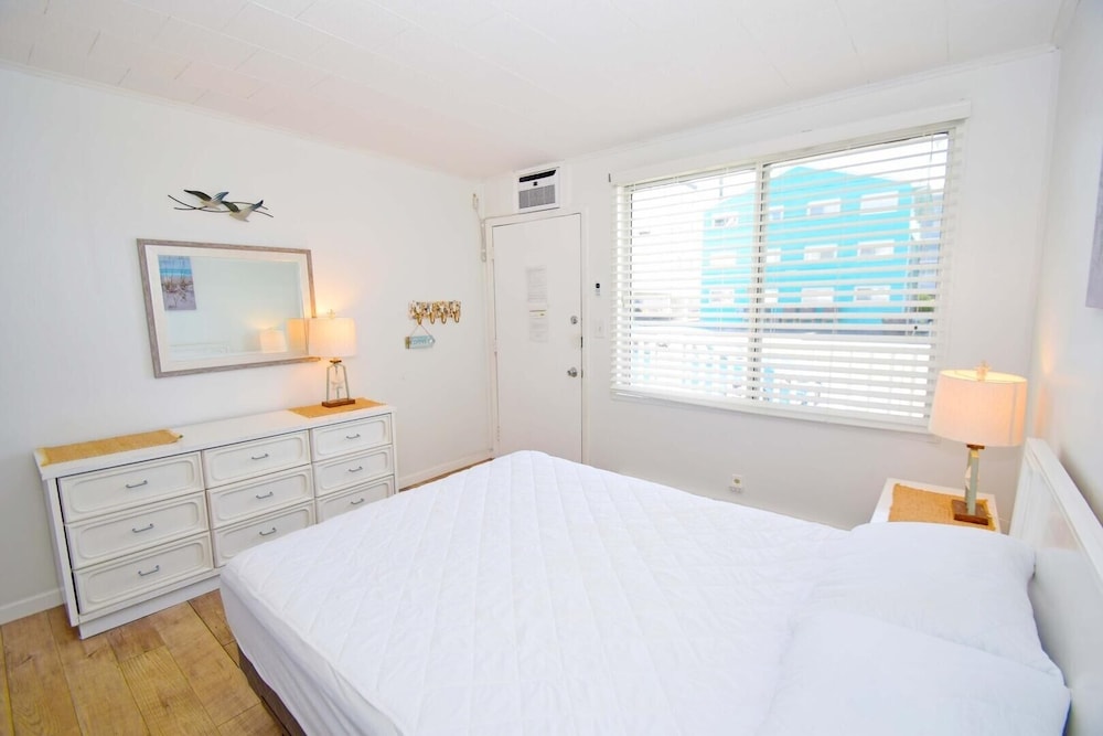 Mirabella 1d 1 Bedroom Condo