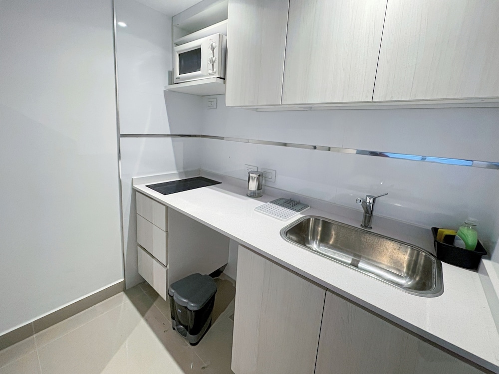 Ayres Suites Moreno