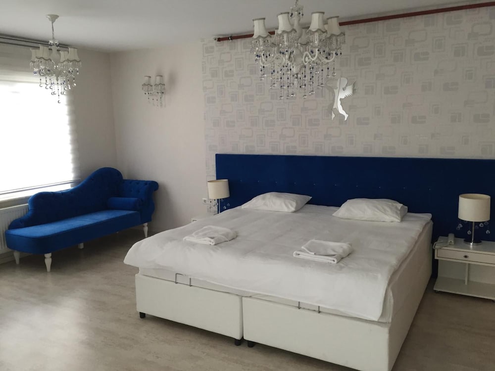 Airport Residence Kurtkoy - Image 22