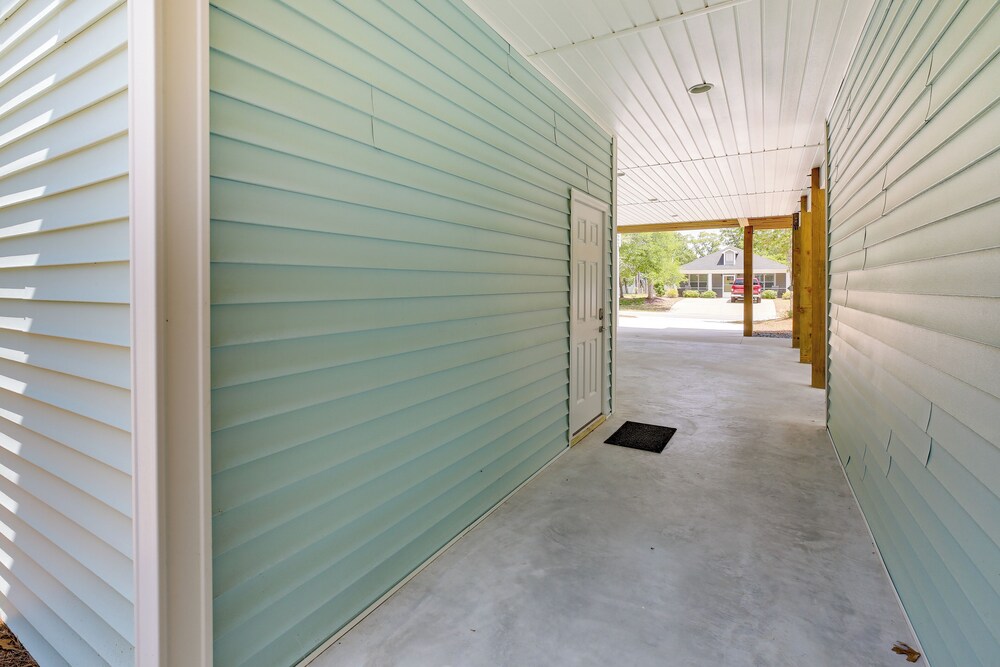 Coastal North Carolina Retreat: Half Mile to Beach view 2