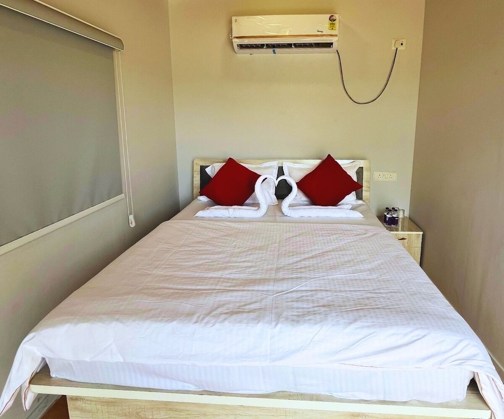 Sizzle Bay Resort