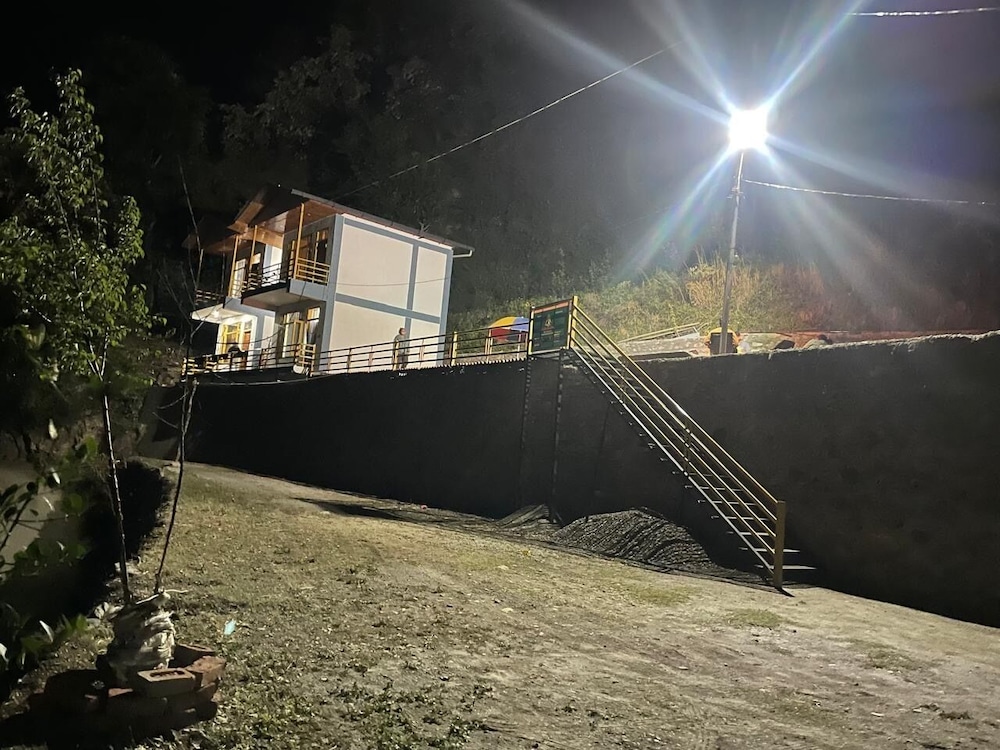 NEERANGANA RETREAT