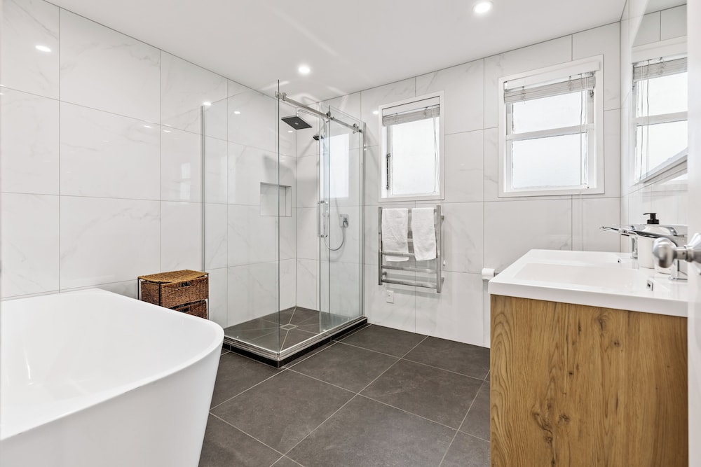 3BR near Tamaki River-Patio&Parking I Zodiak Stays