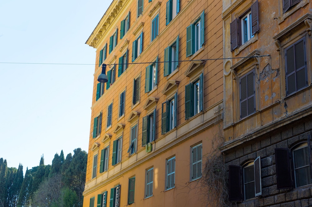 B&B Laurus Colosseo
