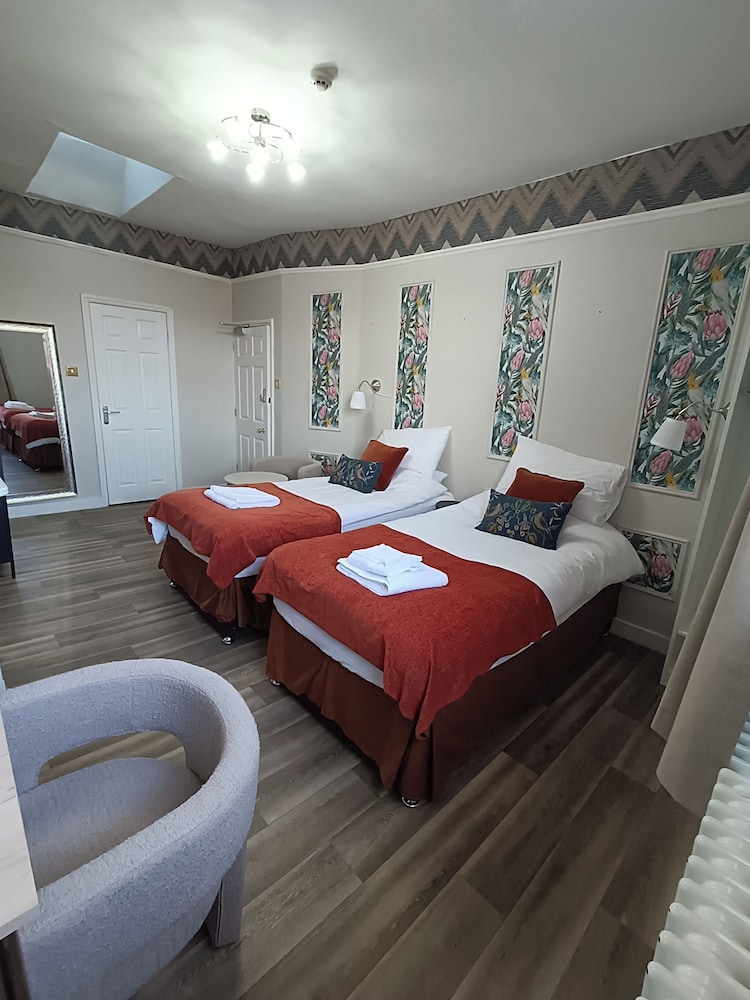 Rooms on The Prom