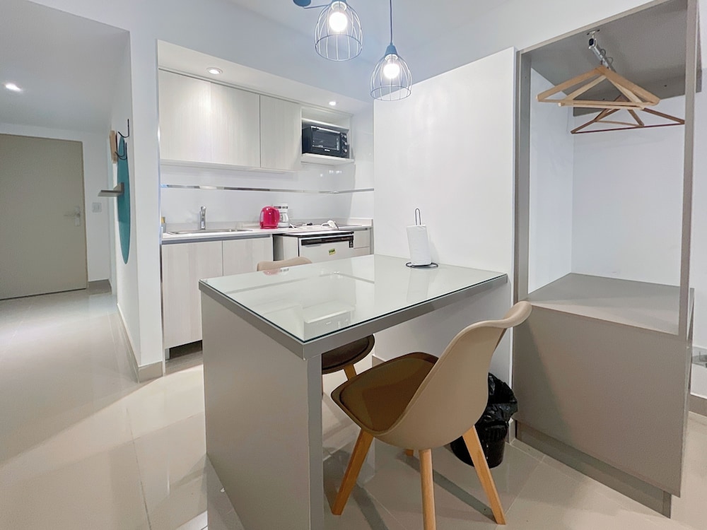 Ayres Suites Moreno