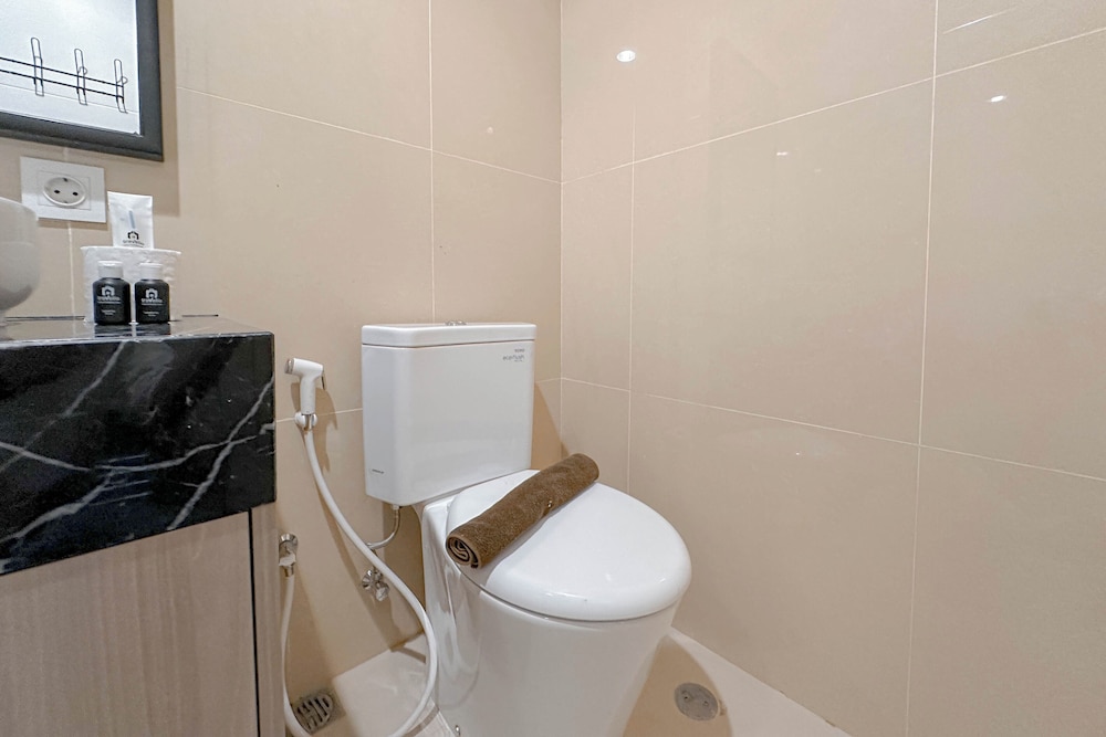 1Br Good Designed At Grand Sungkono Lagoon Apartment