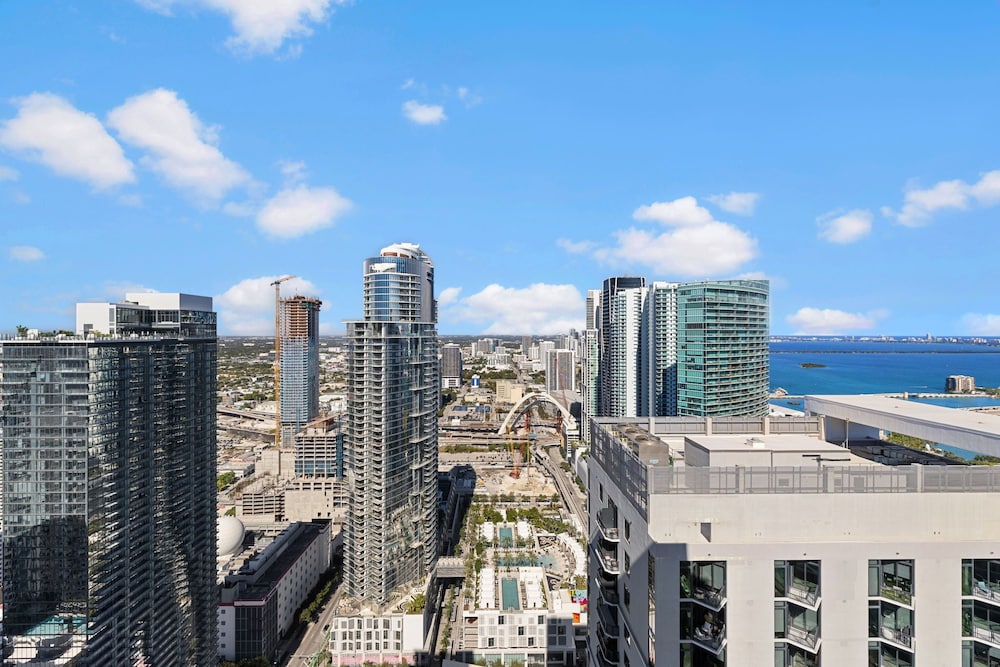 Luxury Condos in Downtown Miami