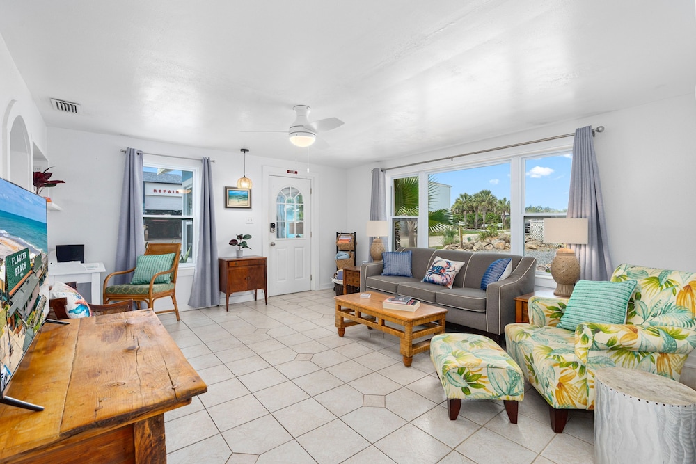 The CrabTrap at Flagler Beach by Distinctive Beach Rentals