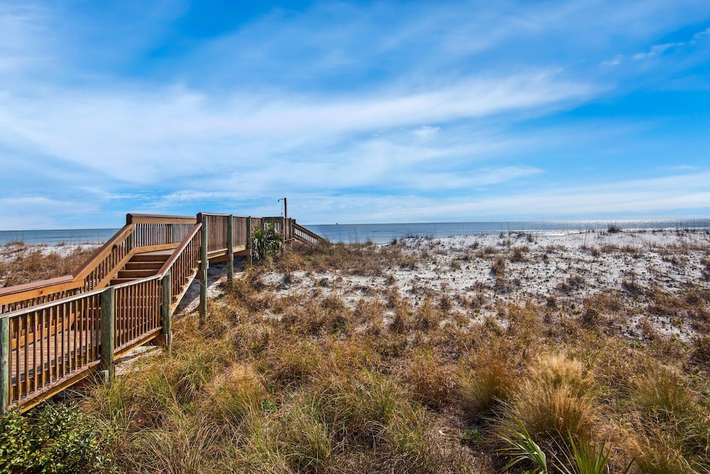 Starboard Village 411