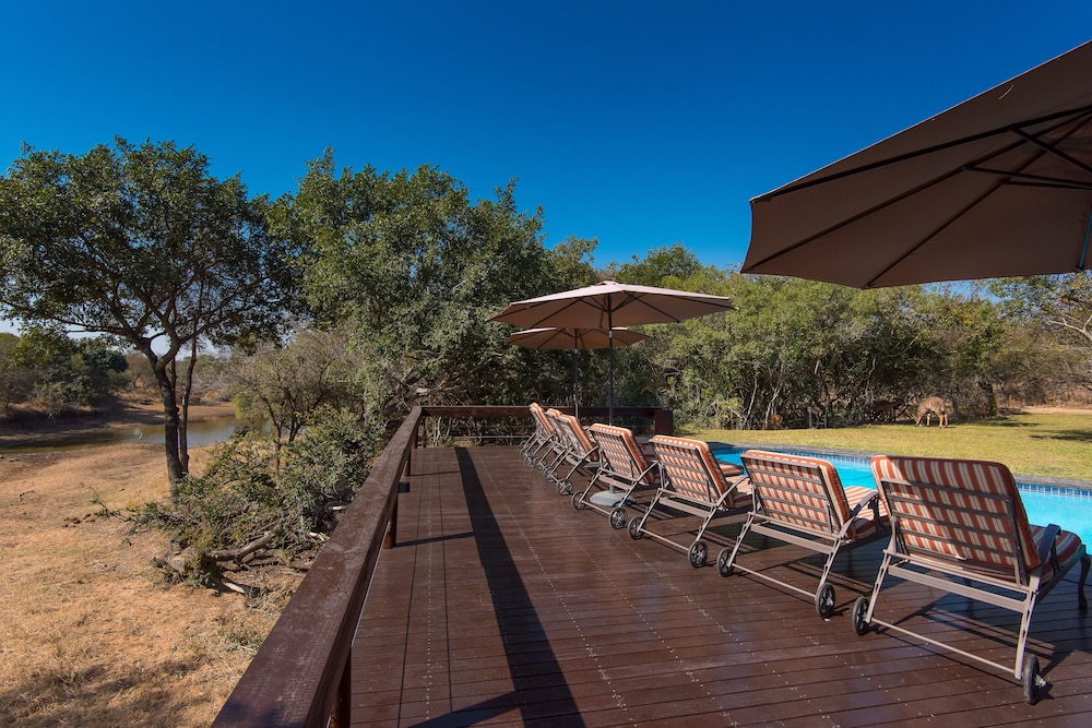 Waterbuck Game Lodge
