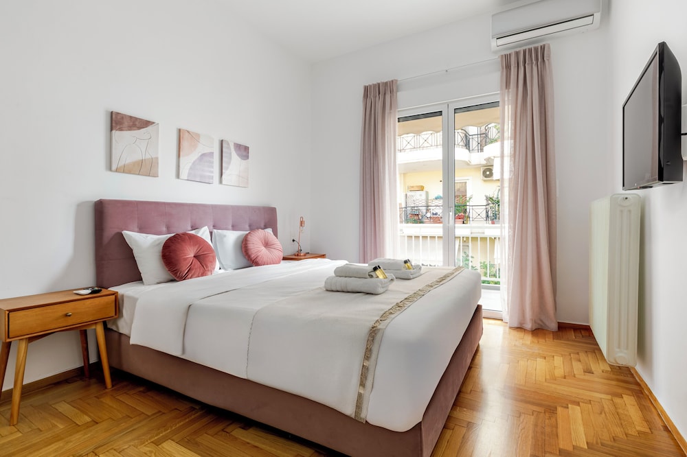 Arco - 2-BR Apt in the Heart of Athens