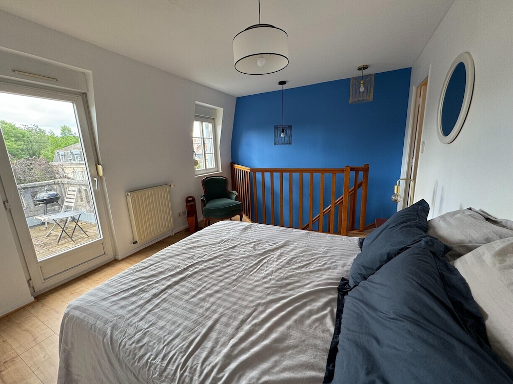 Charming Appartement With Roof Terrace in Vittel
