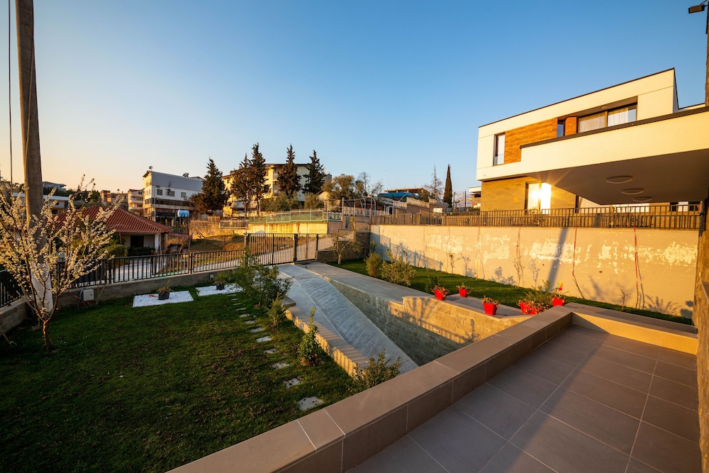 Villa Antonia