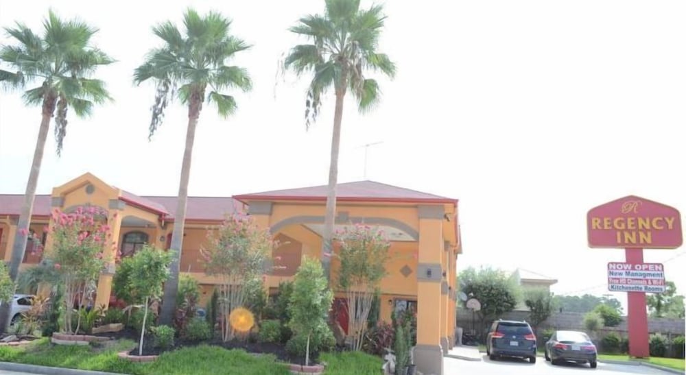 Regency Inn - Property Image 24