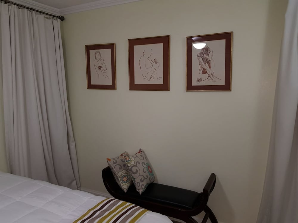 New Kingston Apt at Kensington Court