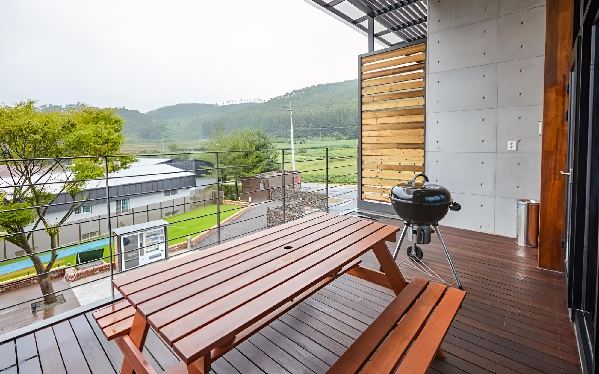 Cheongju Okhwayongsojelpyeong Pension