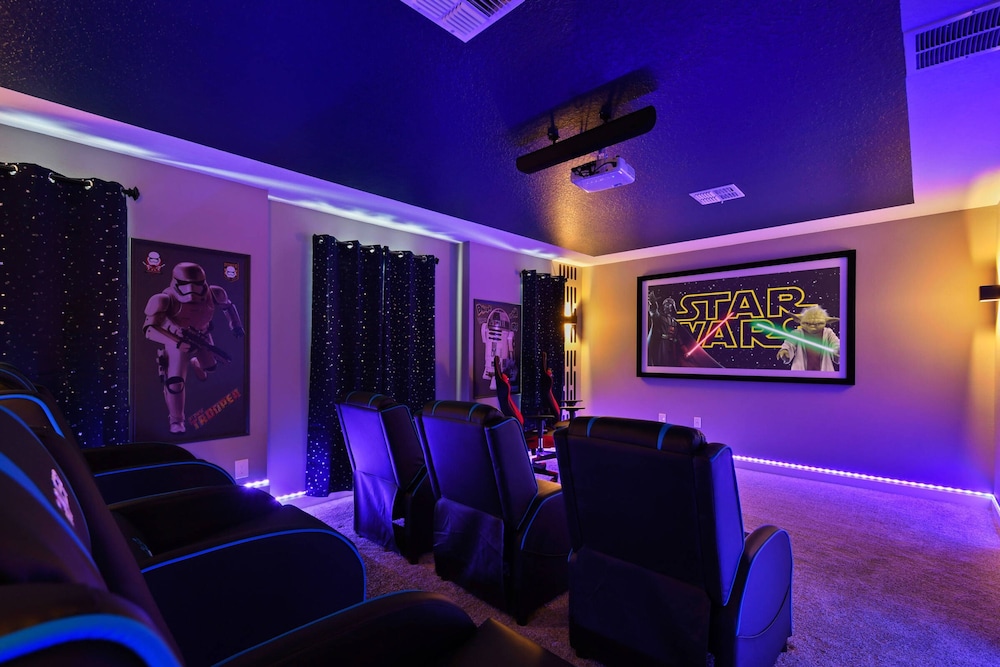 Disney 9Bd Storeylake Game Pool