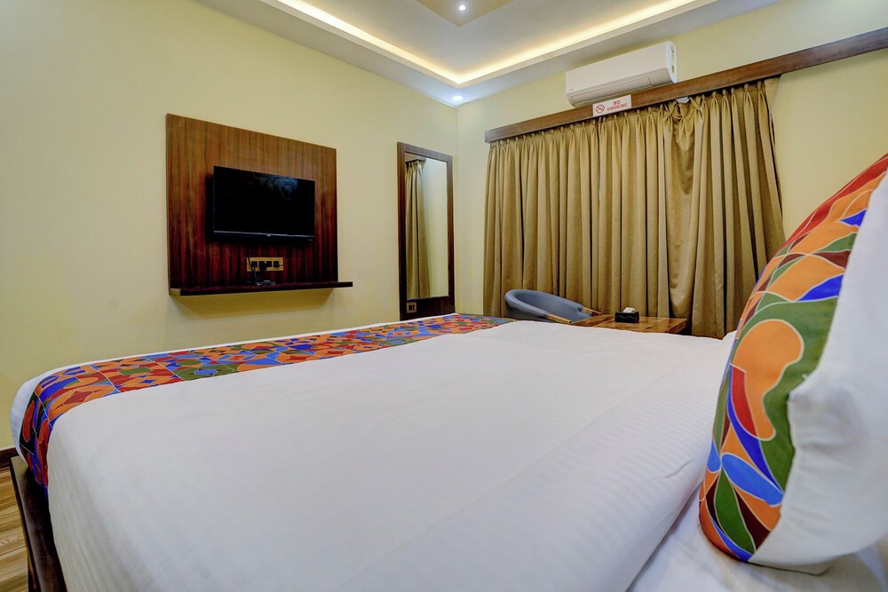 FabHotel Prime SN Blue