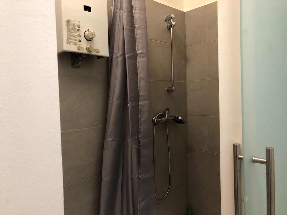 Stylish Apt Near Wiener Stadthalle